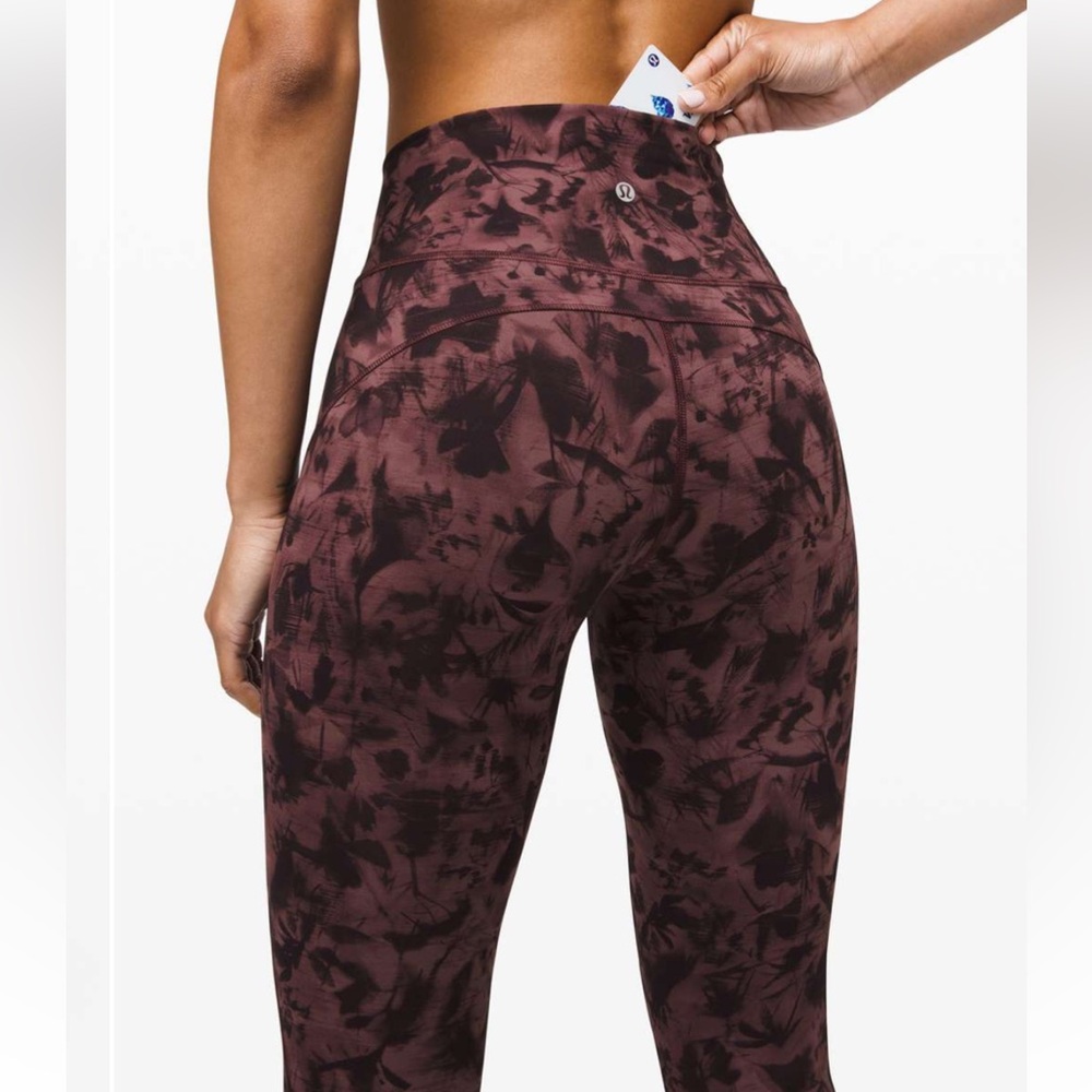Lululemon In Movement Tight 25" High-Waisted Leggings size 4